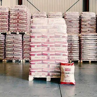 Palette mit MM ROYAL Pellets (Royal Pellets) – 78 Plastiksäcke